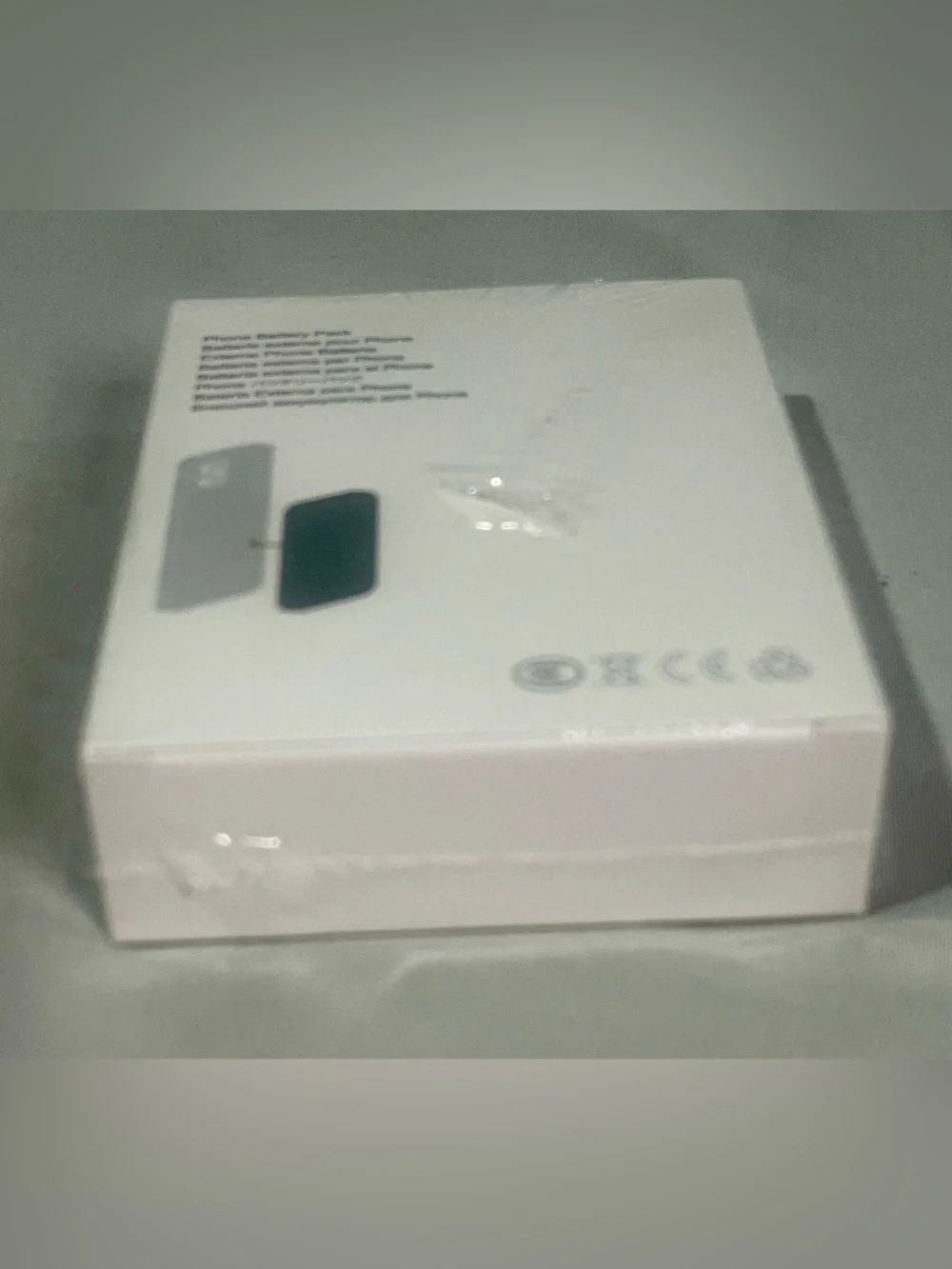 N/A white magnetic